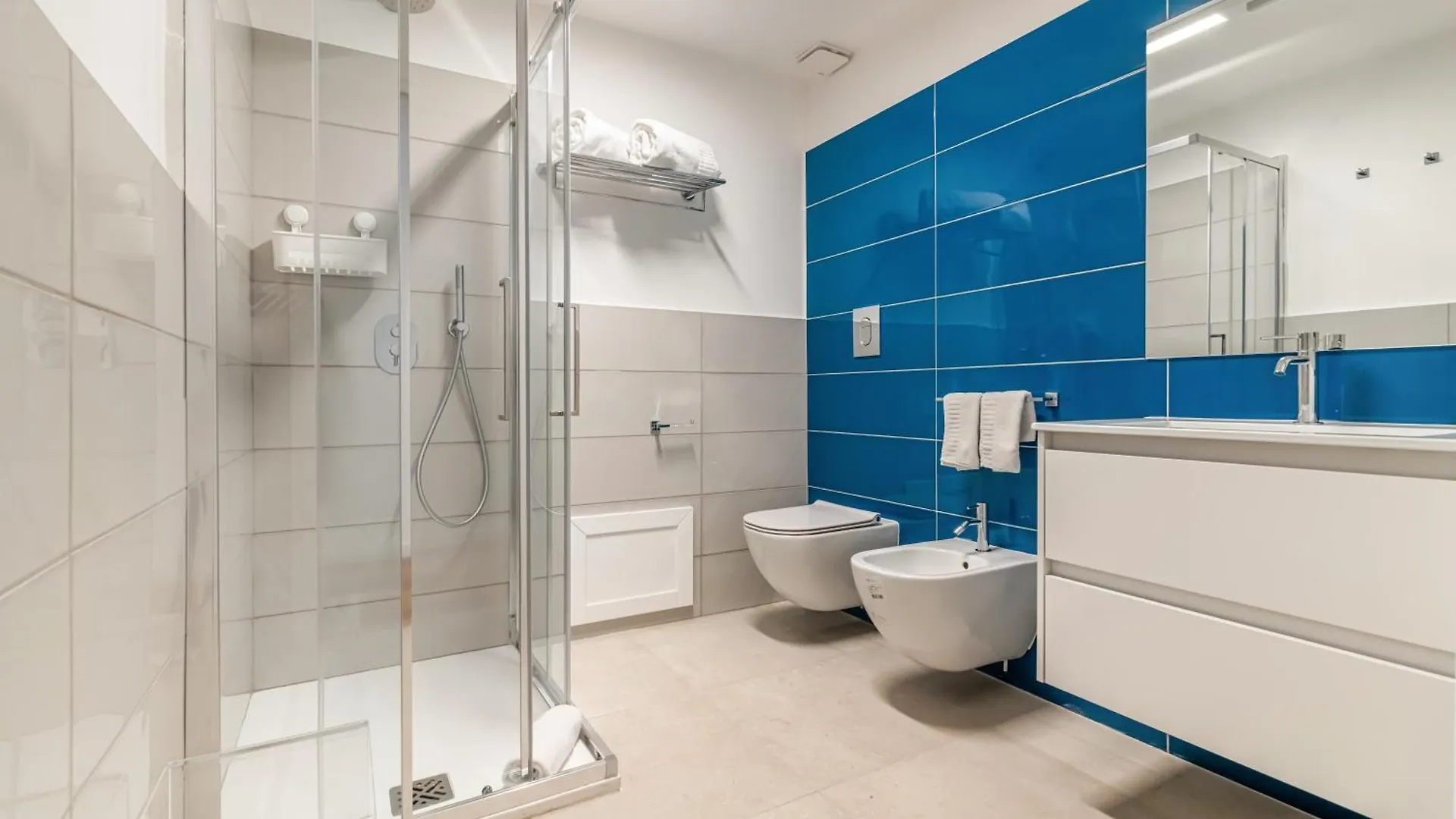 Apartment Piazza Indipendenza Loft & Rooms Palermo Italy